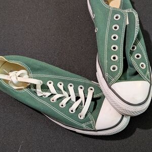 Converse Chuck Taylor All Star Low Top - Green (Unisex Size 5.5 Men / 7.5 Women)
